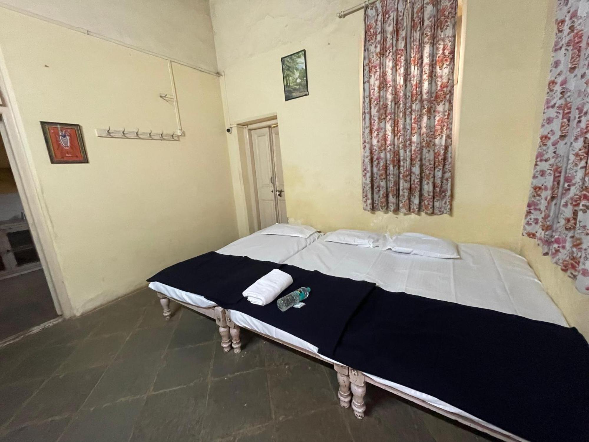 The Imperial Heritage II 2 Minutes From Station And Market II Deluxe Ac Rooms II Lonavala Buitenkant foto